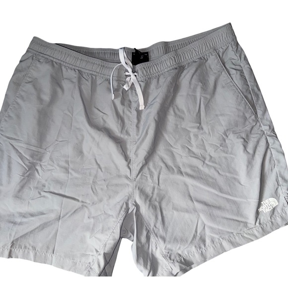 The North Face men's gray‎ shorts size XL - Picture 1 of 5